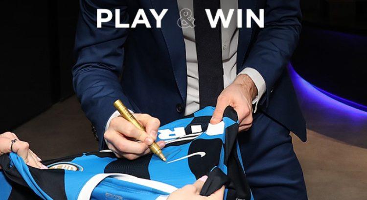 Vinci la prima maglia ufficiale dell'Inter di Eriksen con il suo autografo